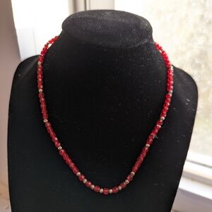 ♥️ Vintage Necklace Red Stone glass Beaded silver tone beads